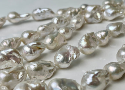 10-11x15-20mm AA Natural White Freshwater Baroque Pearl Genuine High Luster Top Quality Tear Drop Baroque Pearl Beads 19-23 Beads #P2413