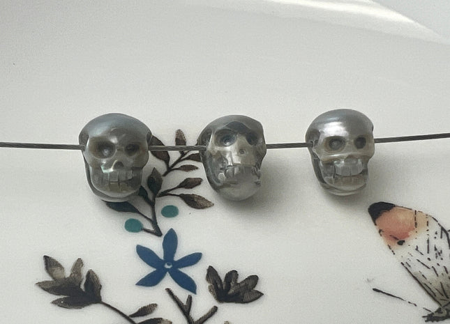 One Piece 9-10x11-13 mm Hand Carved Skull Gray Genuine Freshwater Pearl Beads Temple Drilled For DIY Earring Pendant Jewelry #P2472