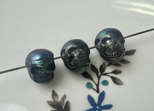 One Piece 9-10x11-13 mm Hand Carved Skull Peacock Genuine Freshwater Pearl Beads Temple Drilled For DIY Earring Pendant Jewelry #P2473