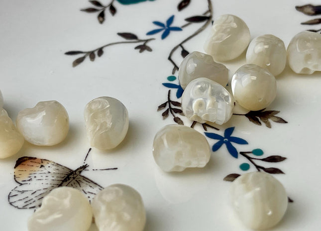 One Piece 10-11x12-13 mm Hand Carved Skull White Mother of Pearl Beads Top Half Drilled Genuine MOP For DIY Earring Pendant Jewelry #P2553