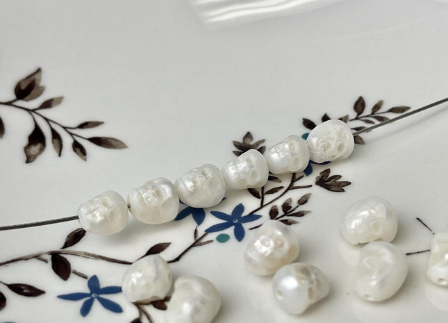 One Piece 7-8x9-10 mm Hand Carved Skull Freshwater Pearl Beads With 1.2 mm Hole Genuine White Pearl For DIY Earring Pendant Jewelry #P2555