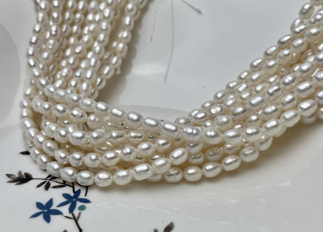 4.5-5x6 mm Natural White Rice Small Freshwater Pearls Genuine Natural Rice/Oval Freshwater Pearls #P2851