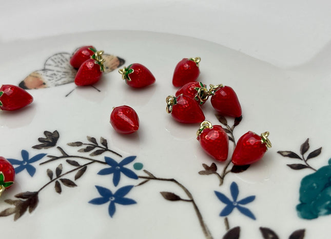 Strawberry Fruit Design Charms for Necklace Jewelry, 18K Gold Plated Charm Enamel Colored Medallion Pendant for DIY, One Piece #CR0085
