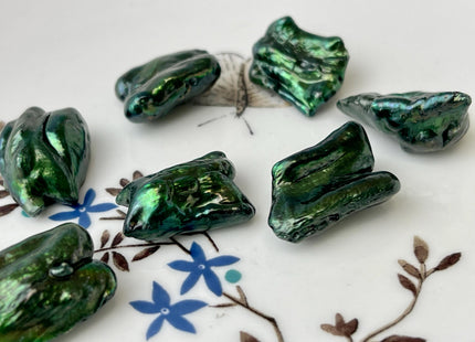 One Piece 13-15x18-25 mm Dark Forest Green Color Biwa Stick Freshwater Pearl Beads Genuine Rare Freshwater Biwa Pearl Beads #P3068