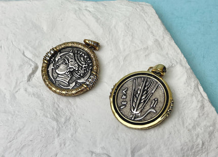 One Piece 22 mm Greek Brass Coin Pendant Findings Antique Greek Design Brass Coin Pendant With CZ DIY Jewelry #CR0078