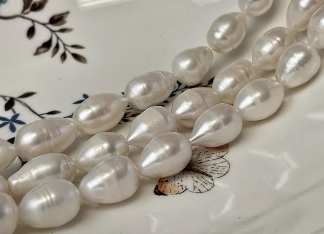 12x17-18 mm AA Natural White Tear-Drop Rice Shape Freshwater Pearl Beads Genuine Natural Color Freshwater Pearls #P3059