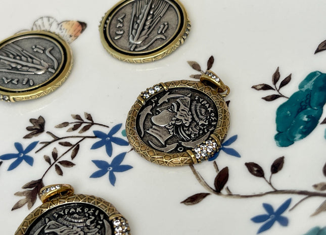 One Piece 22 mm Greek Brass Coin Pendant Findings Antique Greek Design Brass Coin Pendant With CZ DIY Jewelry #CR0078