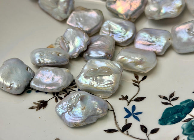 One Piece 18-22 mm Natural Silver White With Pink Sheen Coin Freshwater Pearl Jumbo Rectangle Square Coin Pearl Beads #P3340