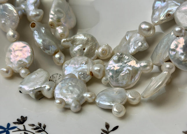 20-22 mm Natural White Flat Coin Freshwater Pearls 15.5 Inches Strand 15 Beads C Grade #P3440