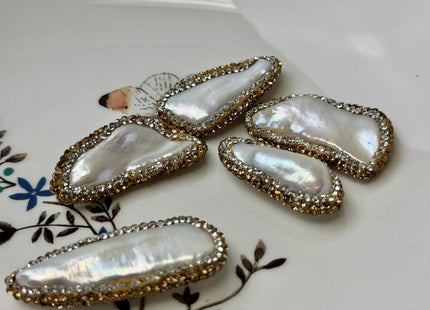 One Piece 14-18x25-43mm Natural White Biwa Stick Pearl with Pave Gold & Clear Rhinestone/Cubic Zirconia Pearl Pendant #361