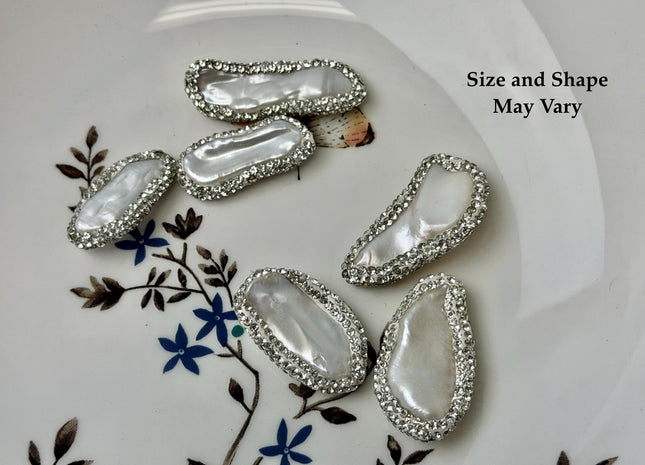 One Piece 13-18x23-33mm Natural White Biwa Stick Pearl with Pave Clear Rhinestone/Cubic Zirconia Pearl Pendant #P3454