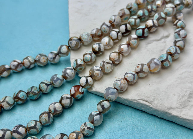 8mm AAA DZI Tibetan Agate Faceted Round Mint Blue White Color Football Agate Gemstone 14 Inches Strand 45 Beads #4835