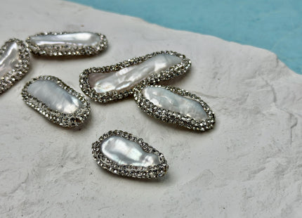 One Piece 13-18x23-33mm Natural White Biwa Stick Pearl with Pave Clear Rhinestone/Cubic Zirconia Pearl Pendant #P3454