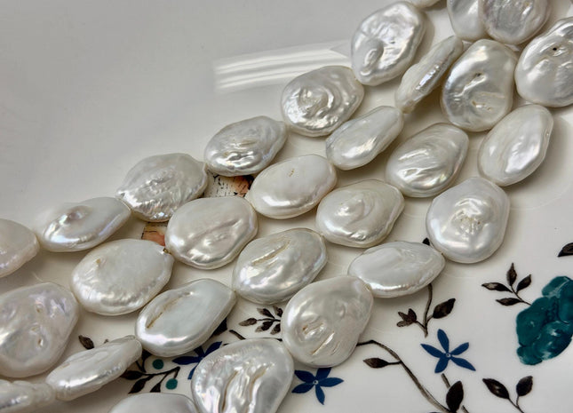 16-19x20-23 mm Large Natural White Coin Baroque Pearls 19 Beads #P3507