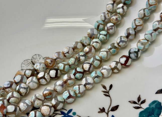 8mm AAA DZI Tibetan Agate Faceted Round Mint Blue White Color Football Agate Gemstone 14 Inches Strand 45 Beads #4835