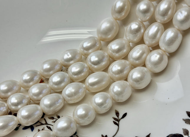 11-13x13-16 mm AAA Half Strand Large 2.1mm Hole Natural Rice/Oval White Freshwater Pearl Bead Genuine Extra Shiny Pearls 13 Beads #P3611