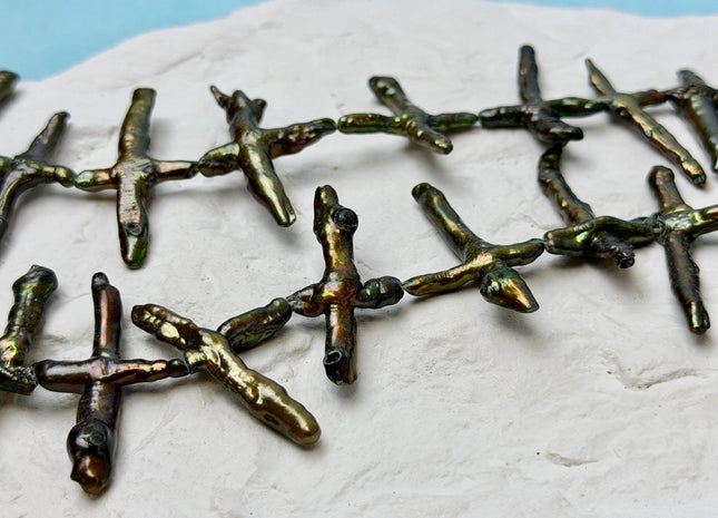 20-25x30-40mm Dark Sage Green Cross Freshwater Pearl Beads Green With Gold Sheen Cross Pearl 16 Beads B Grade #P3633