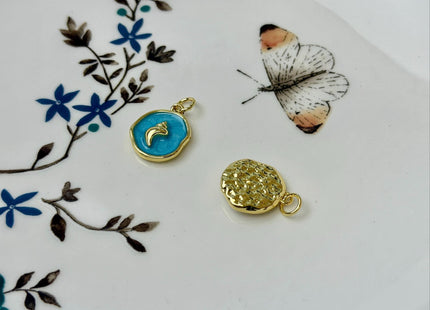 Conch Shell Design Charms for Necklace Jewelry Making, 18K Gold Filled Charm Enamel Colored Medallion Pendant, One Piece #CR0100