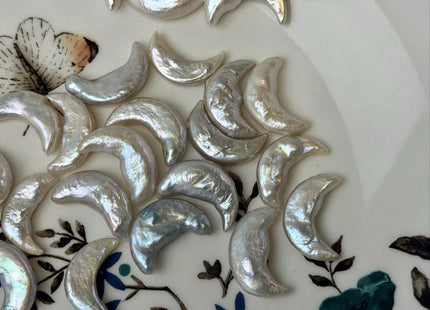 10-11x16-17mm AA Natural White Crescent Moon Coin Freshwater Pearls High Luster Unique Cultured Freshwater Coin Pearl Beads #P3747