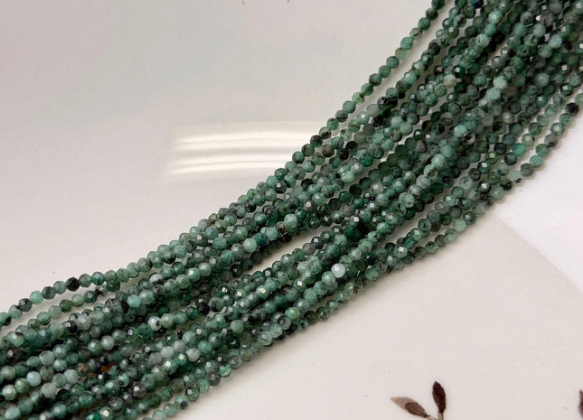 2mm AAA Natural Faceted Round Green Emerald Gemstone Beads 15.5 inches Strand #4934