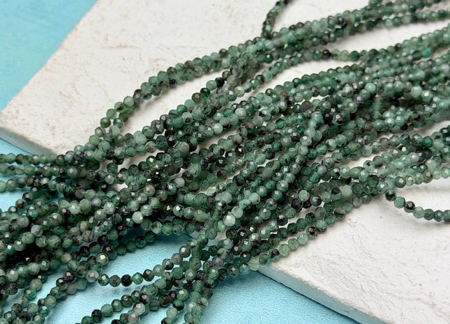 2mm AAA Natural Faceted Round Green Emerald Gemstone Beads 15.5 inches Strand #4934