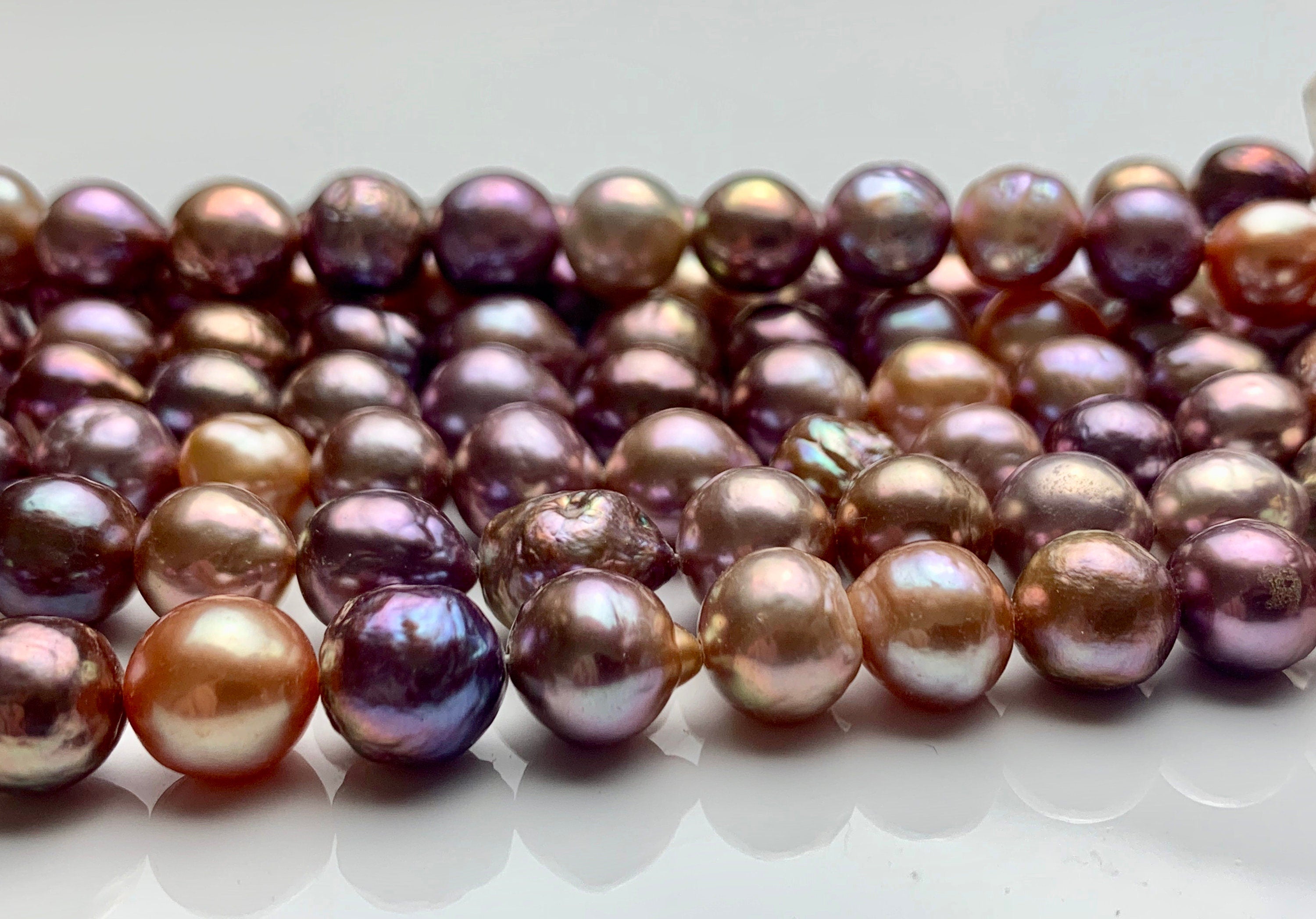 8-9.5mm AAAA Half Strand Large Hole Very Rare Dark Mauve Pink Baroque Pearl  Bead Hole 1.2mm Iridescent Color Edison Pearl 21 Pieces #P1313