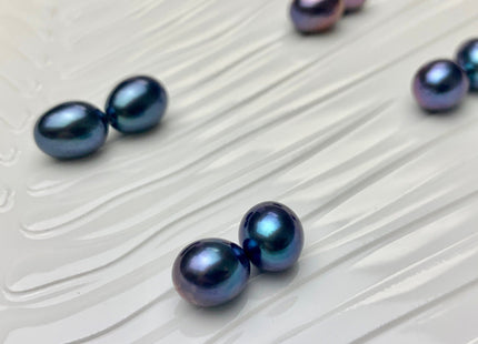 AAA One Pair 7.5-8x10-11 mm Top Quality High Luster Rice/Oval Half Drilled Freshwater Pearl Beads Genuine Peacock Color Earring Pearls #1580