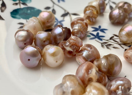 One Piece 10-11x12-13 mm Hand Carved Skull Freshwater Pearl Beads Genuine Natural Pink/Mauve Pearl For DIY Earring Pendant Jewelry #P1198